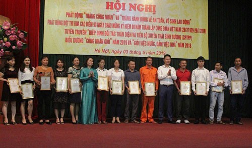 CÔNG ĐOÀN NGÀNH GIAO THÔNG VẬN TẢI HÀ NỘI: Biểu dương 45 công nhân giỏi
