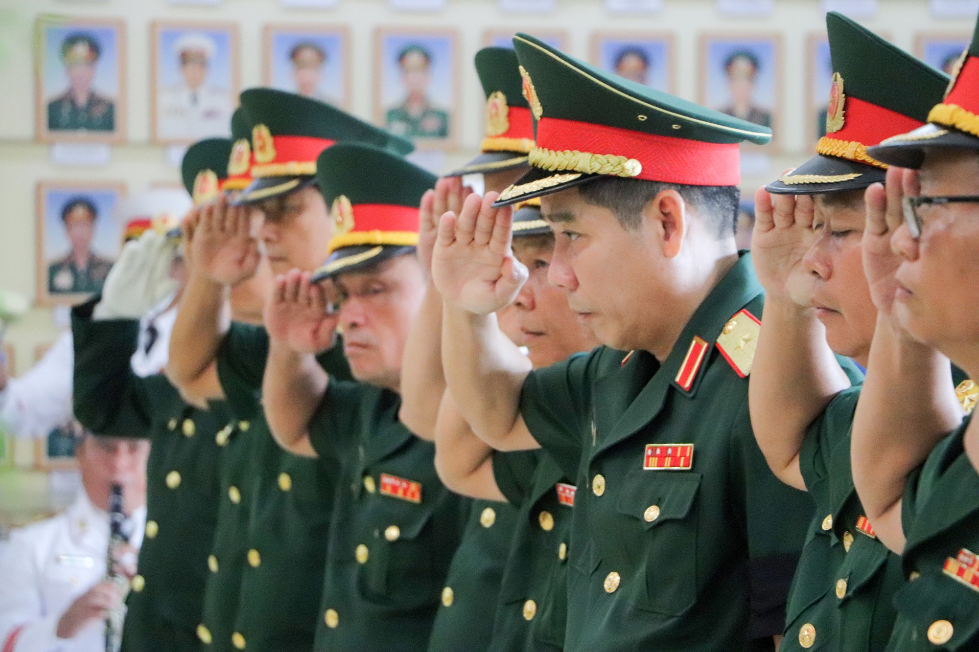 Toàn cảnh lễ viếng nguyên Chủ tịch nước Lê Đức Anh tại quê nhà và Quân khu 9 - Ảnh 13.