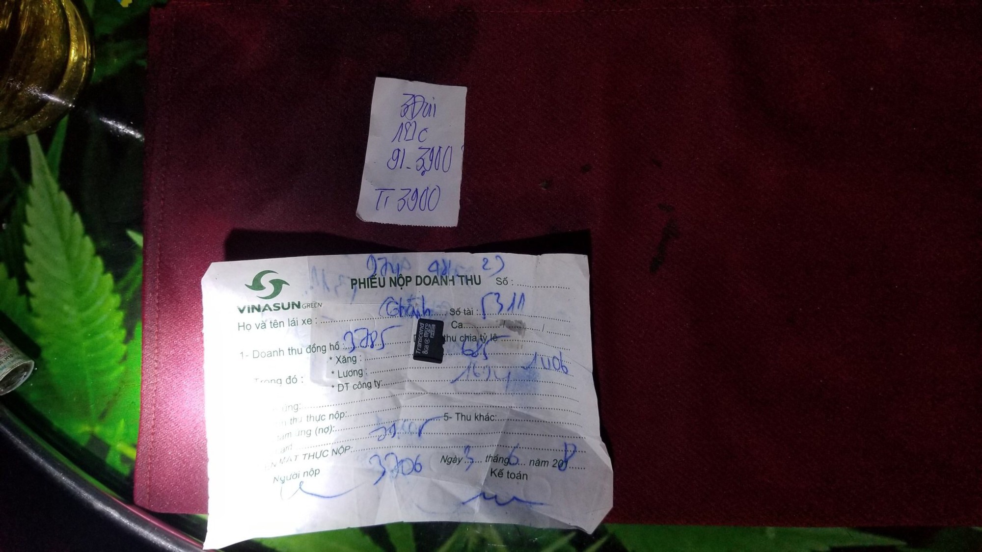 Công an kiểm tra quán bar, phát hiện 80 người phê ma túy - Ảnh 7.