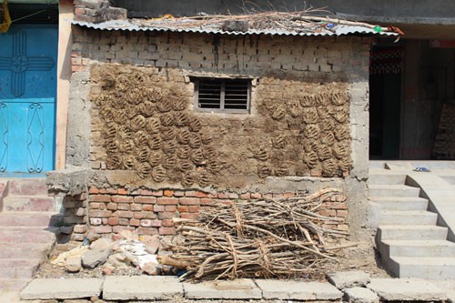 Lãng du giữa chảo lửa Lumbini - Ảnh 1.