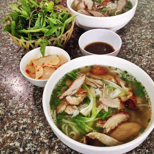 Phở vịt quay, lạ mà ngon khó quên