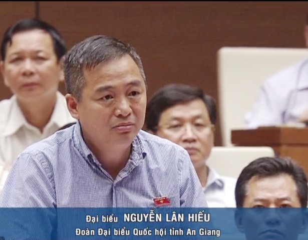 Gian lận thi THPT, trách nhiệm không chỉ ở địa phương!