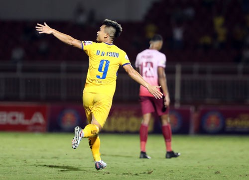 Đình Trọng chấn thương, khó dự King’s Cup