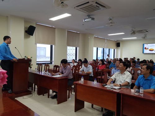 Triển khai Nghị quyết Đại hội Công đoàn đến đoàn viên