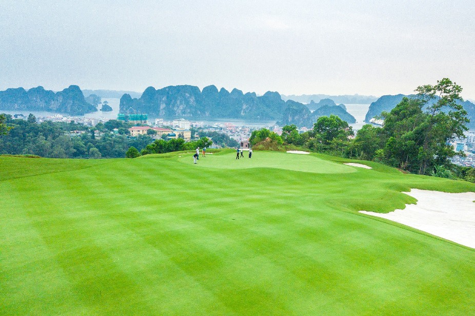 Chi ti&ecirc;u gấp hai lần kh&aacute;ch thường, golfer sẽ mang lại điều g&igrave; cho du lịch Việt Nam? - Ảnh 1.
