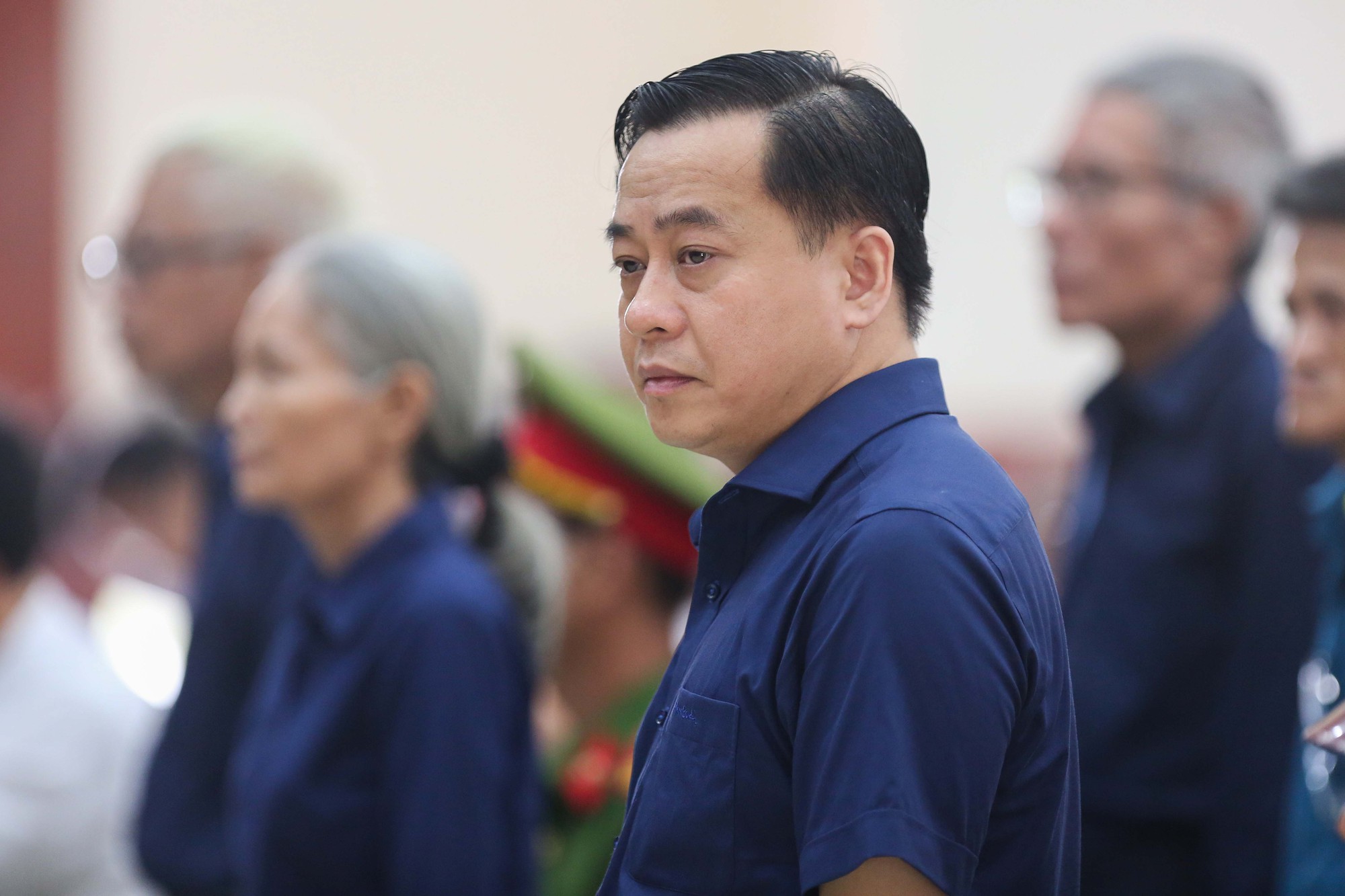 Vũ nhôm đòi tòa... xử đúng tội - Ảnh 1.