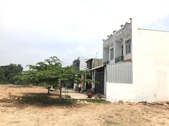 Nhà “3 chung” - nhiều hệ lụy - Ảnh 1.