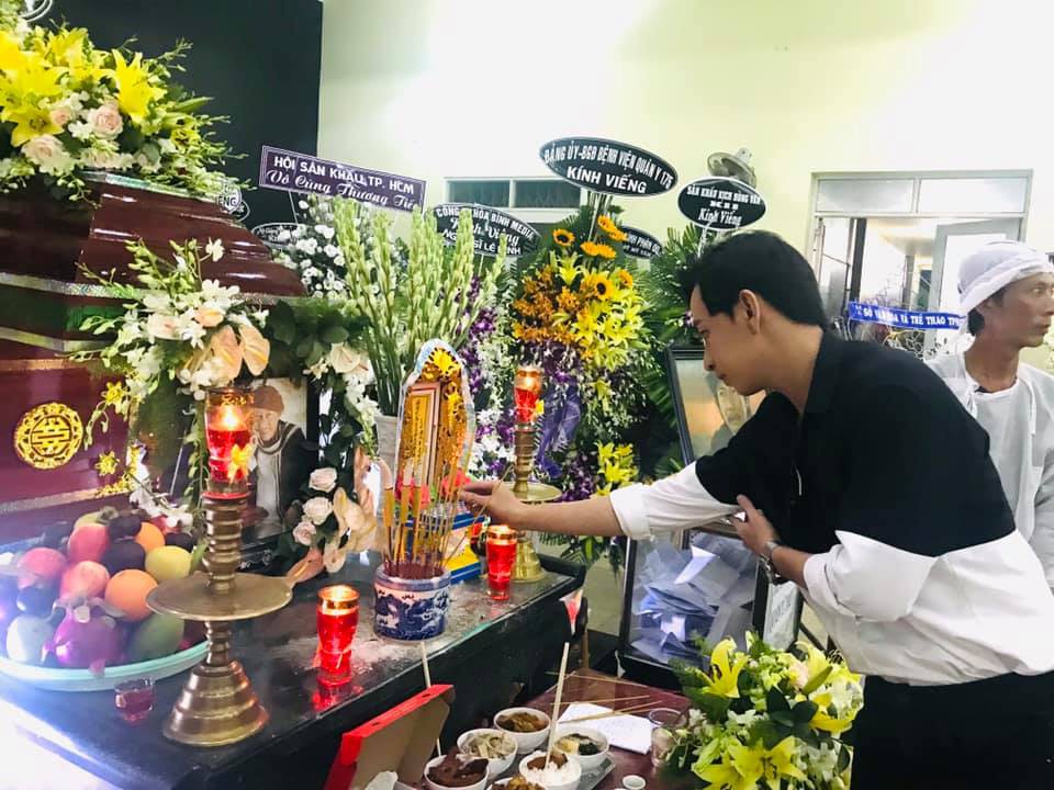 Đồng nghiệp và khán giả tiếc thương nghệ sĩ Lê Bình - Ảnh 7.