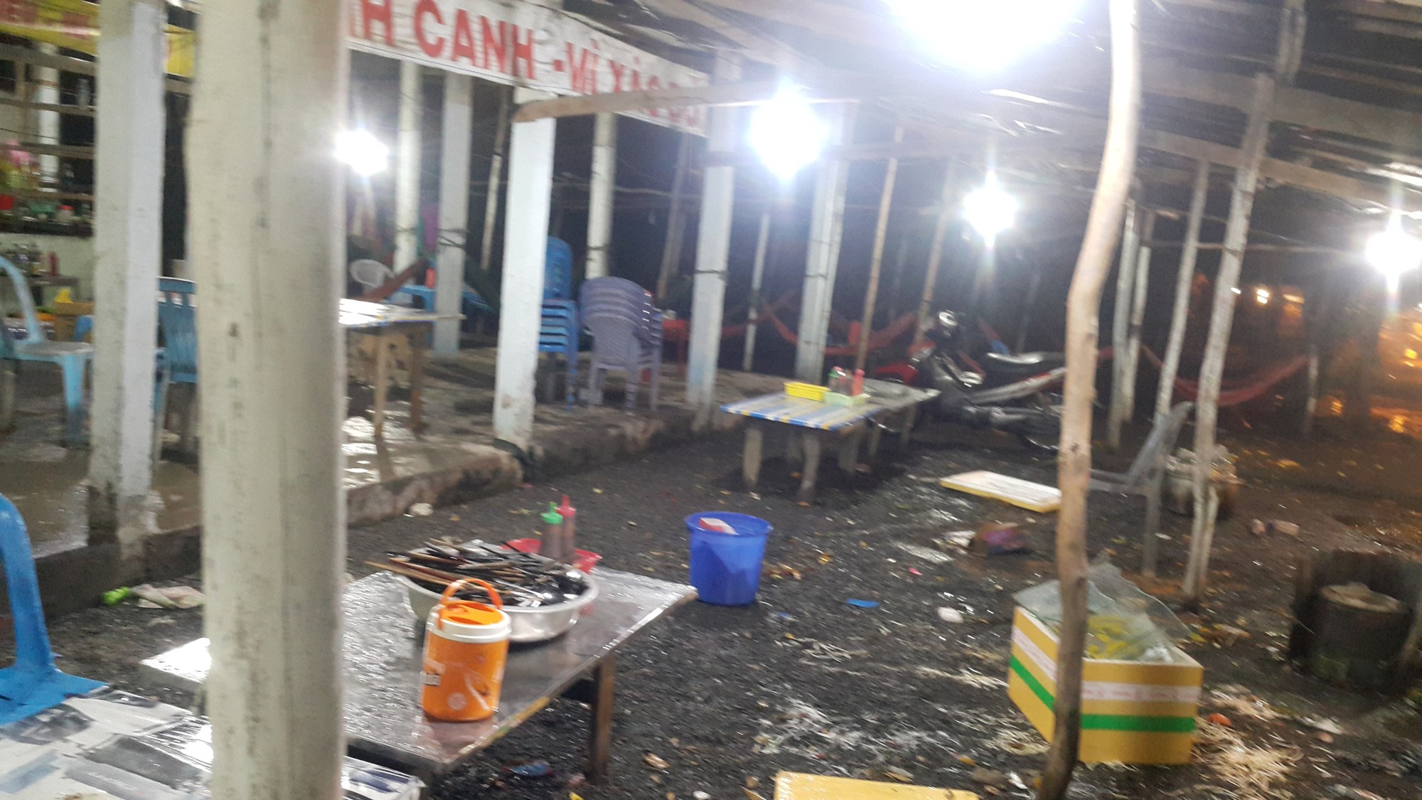 Quán ăn bị tố "chặt chém" ở Long An tạm nghỉ buôn bán