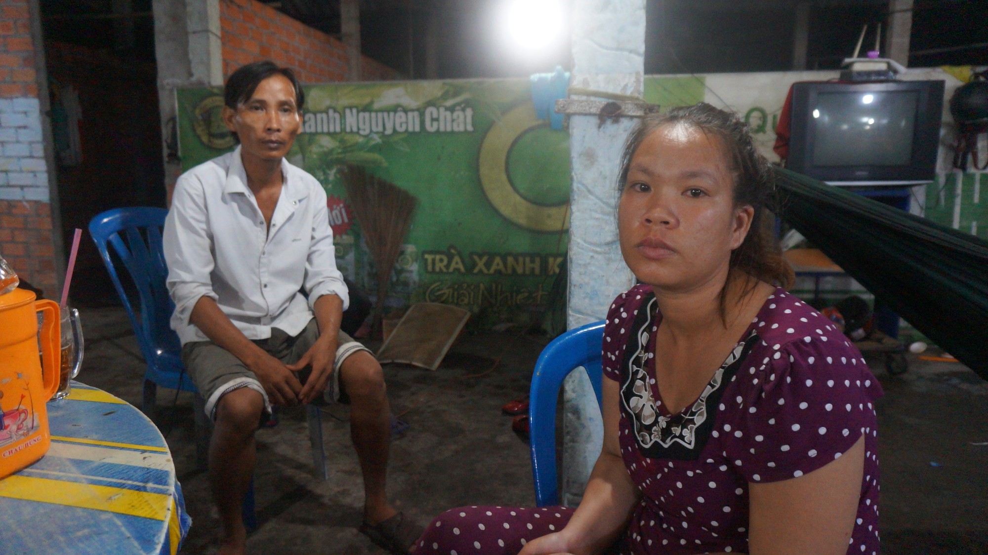 Quán ăn bị tố chặt chém ở Long An tạm nghỉ buôn bán - Ảnh 1.