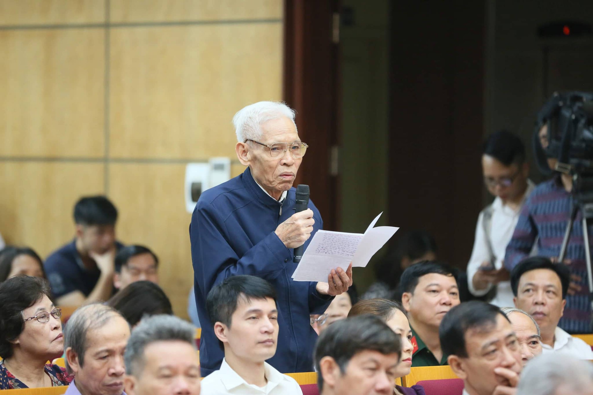Cử tri vui mừng khi biết sức khỏe Tổng B&iacute; thư, Chủ tịch nước ổn định - Ảnh 2.