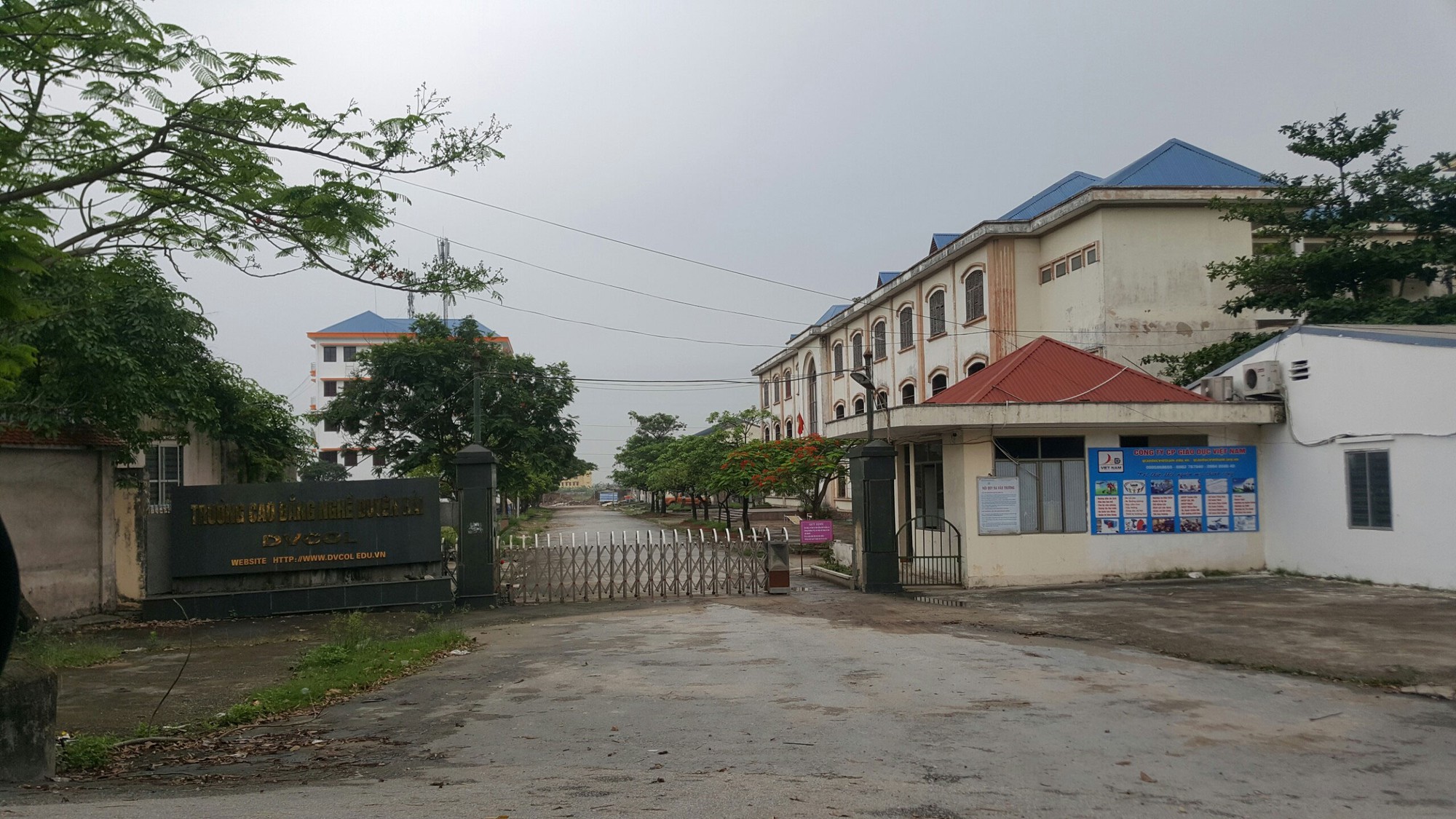 Bị "tuýt còi" vẫn ngang nhiên đào tạo