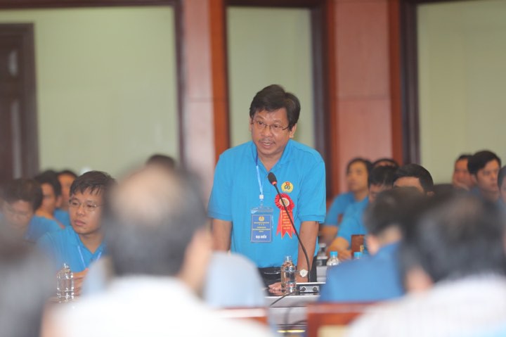 Thủ tướng gặp gỡ c&ocirc;ng nh&acirc;n lao động kỹ thuật cao: 43 kiến nghị rất nặng k&yacute;! - Ảnh 6.