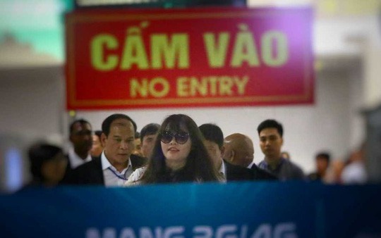 Bộ trưởng Mai Tiến Dũng nói gì về sự trở về “rình rang” của Đoàn Thị Hương?