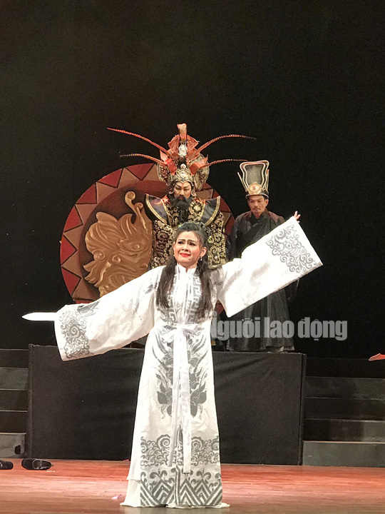 Trinh Trinh, Quế Trân, Lê Khánh khoác áo mới cho Tiên Nga - Ảnh 2.