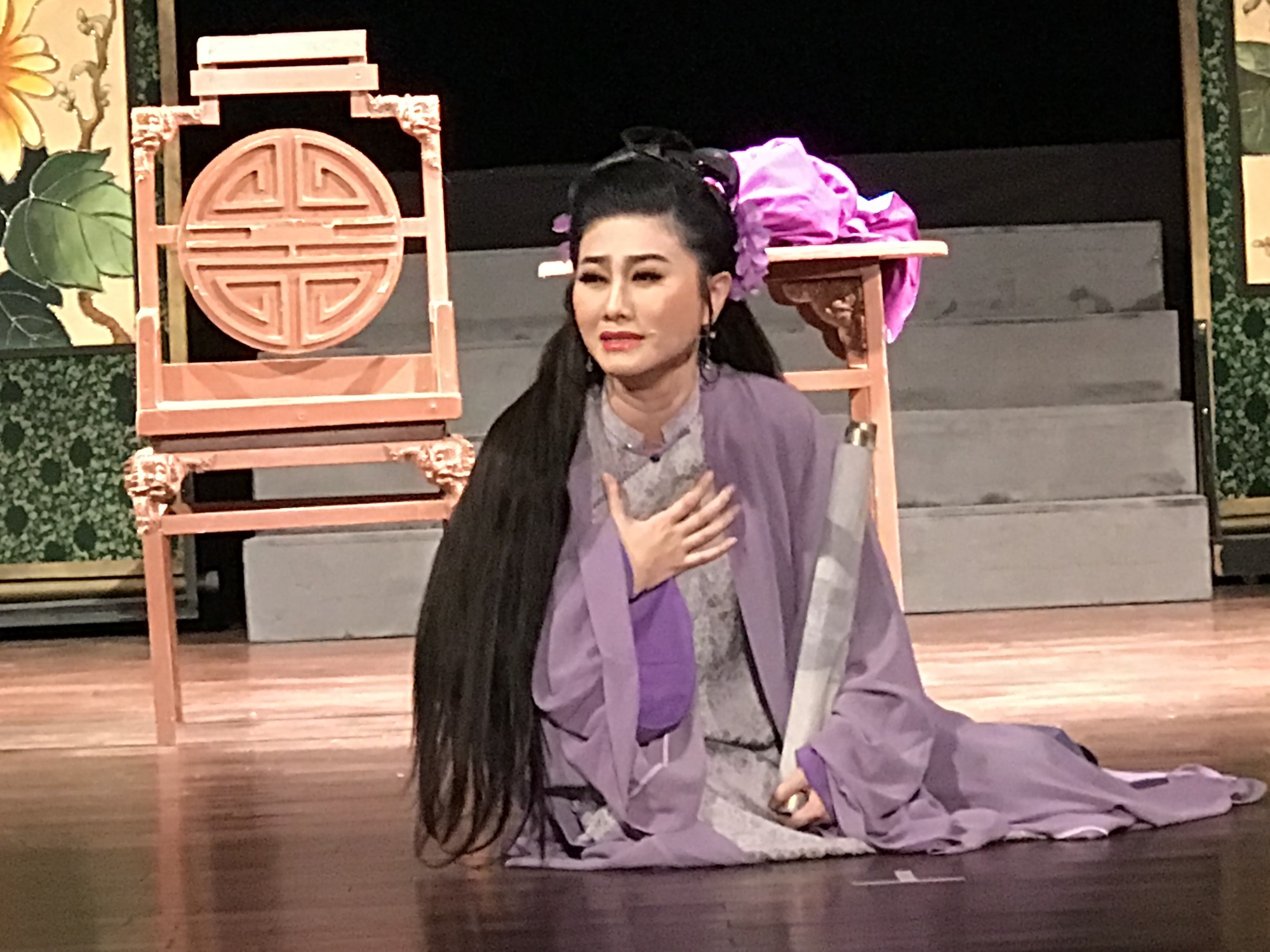 Trinh Trinh, Quế Trân, Lê Khánh khoác áo mới cho "Tiên Nga"