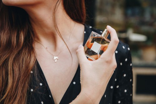 5 điểm trên cơ thể bạn tuyệt đối không được xịt nước hoa