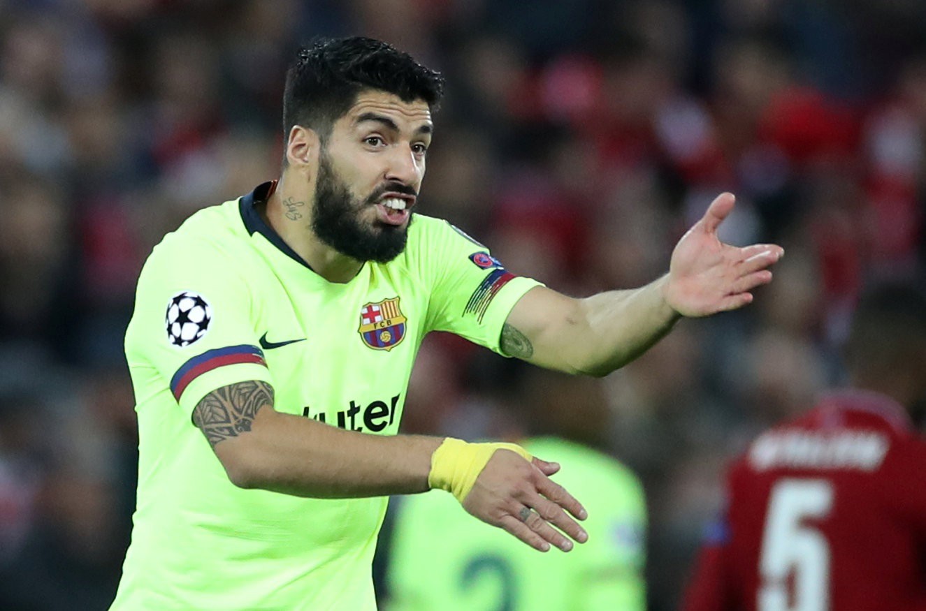 Luis Suarez: Barcelona đáng xấu hổ vì lặp lại sai lầm tương tự