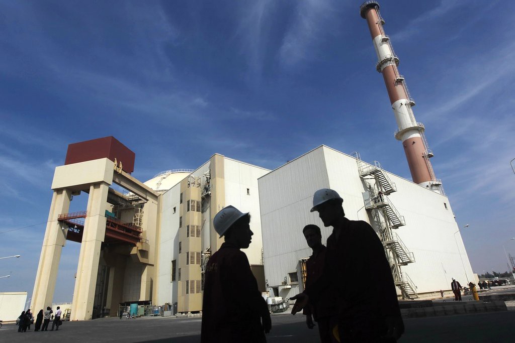 Iran th&aacute;ch thức Mỹ - Ảnh 1.