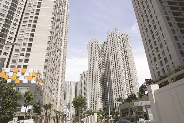 Thị trường bất động sản: Sẽ l&agrave; qu&aacute; muộn một khi bong b&oacute;ng đ&atilde; b&ugrave;ng nổ - Ảnh 1.