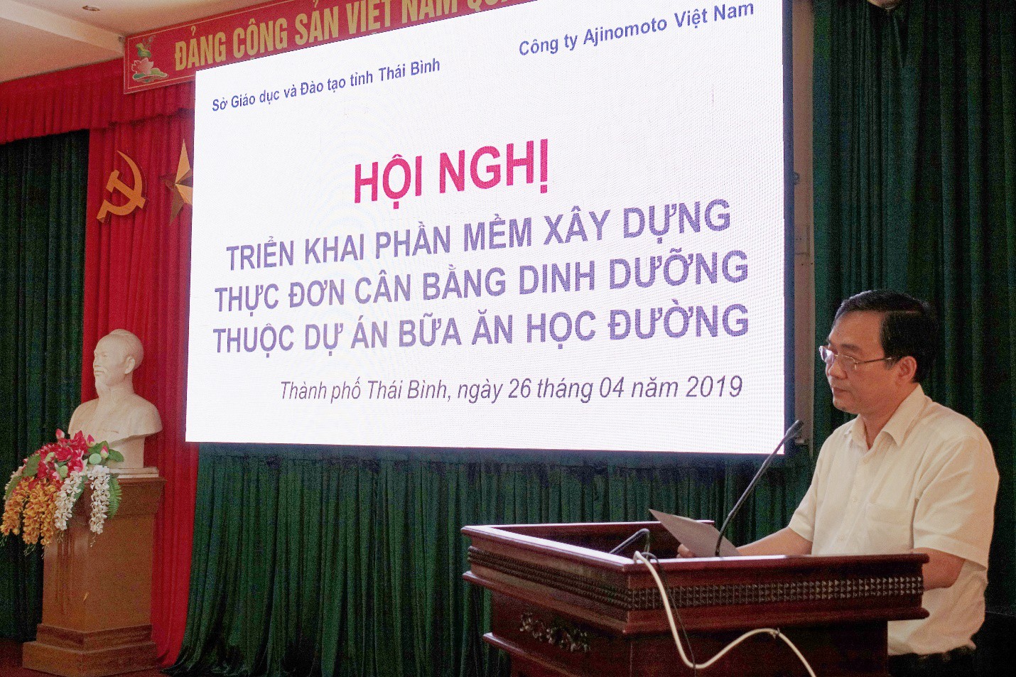 Cải thiện tầm v&oacute;c trẻ em th&ocirc;ng qua bữa ăn học đường dinh dưỡng - Ảnh 3.