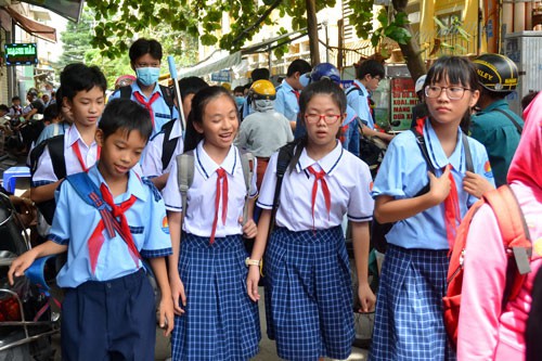 "Nóng" tuyển sinh đầu cấp