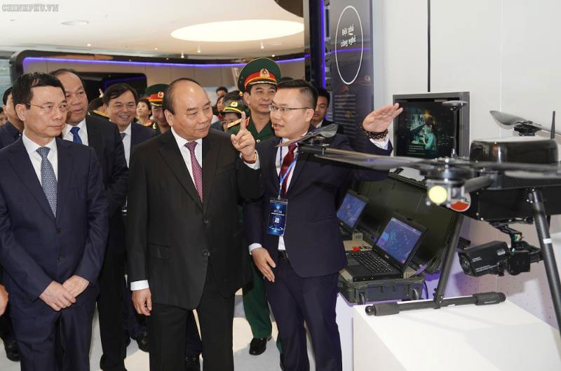 Năm 2025, kỳ vọng Viettel sánh vai với Samsung