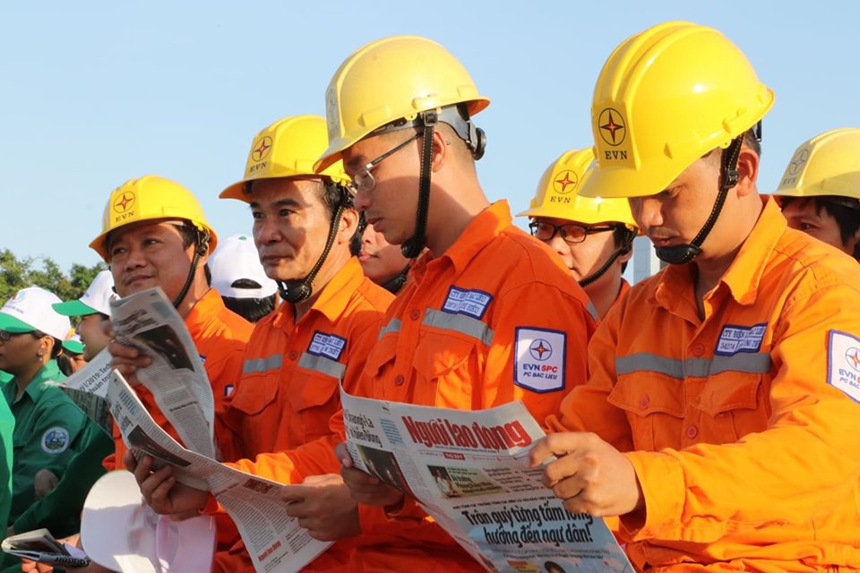 Khởi động Chương trình “Một triệu lá cờ Tổ quốc cùng ngư dân bám biển” - Ảnh 14.