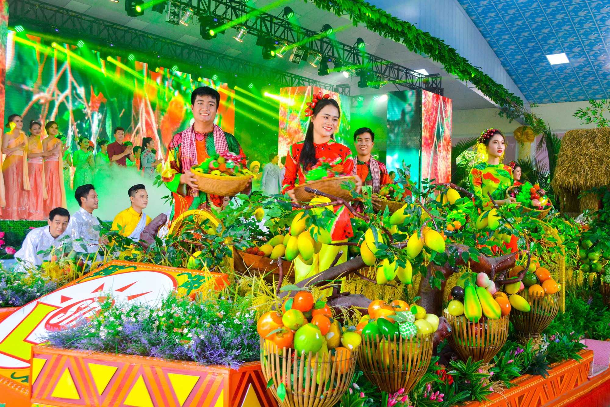 Đậm đ&agrave; chất phương Nam tại lễ khai mạc Lễ hội tr&aacute;i c&acirc;y Nam Bộ 2019 - Ảnh 4.