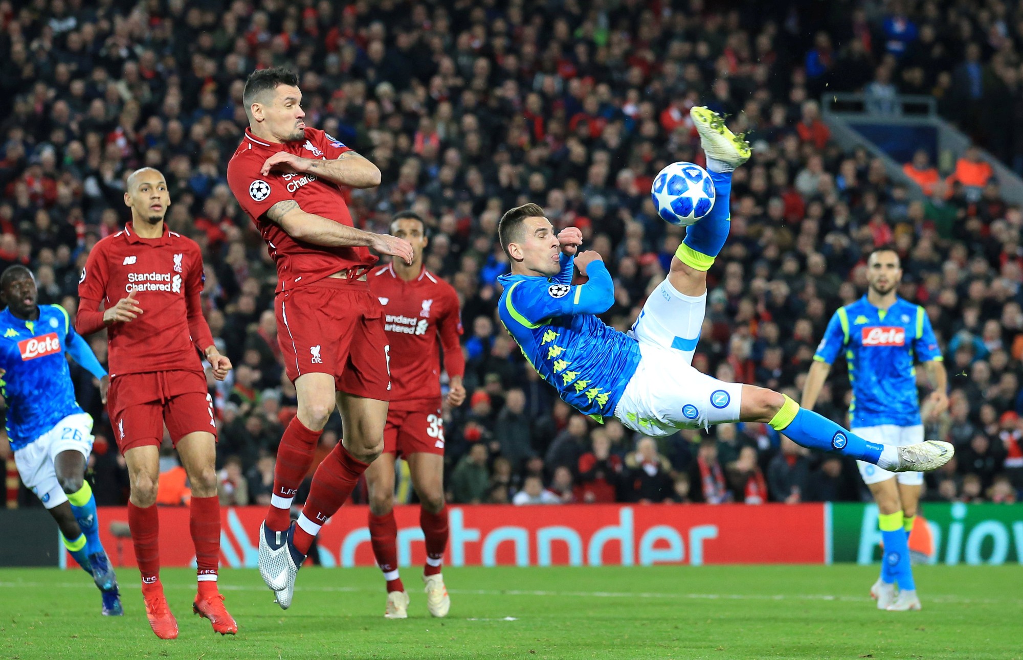 Chung kết Champions League: Ai may nhiều th&igrave; thắng? - Ảnh 5.