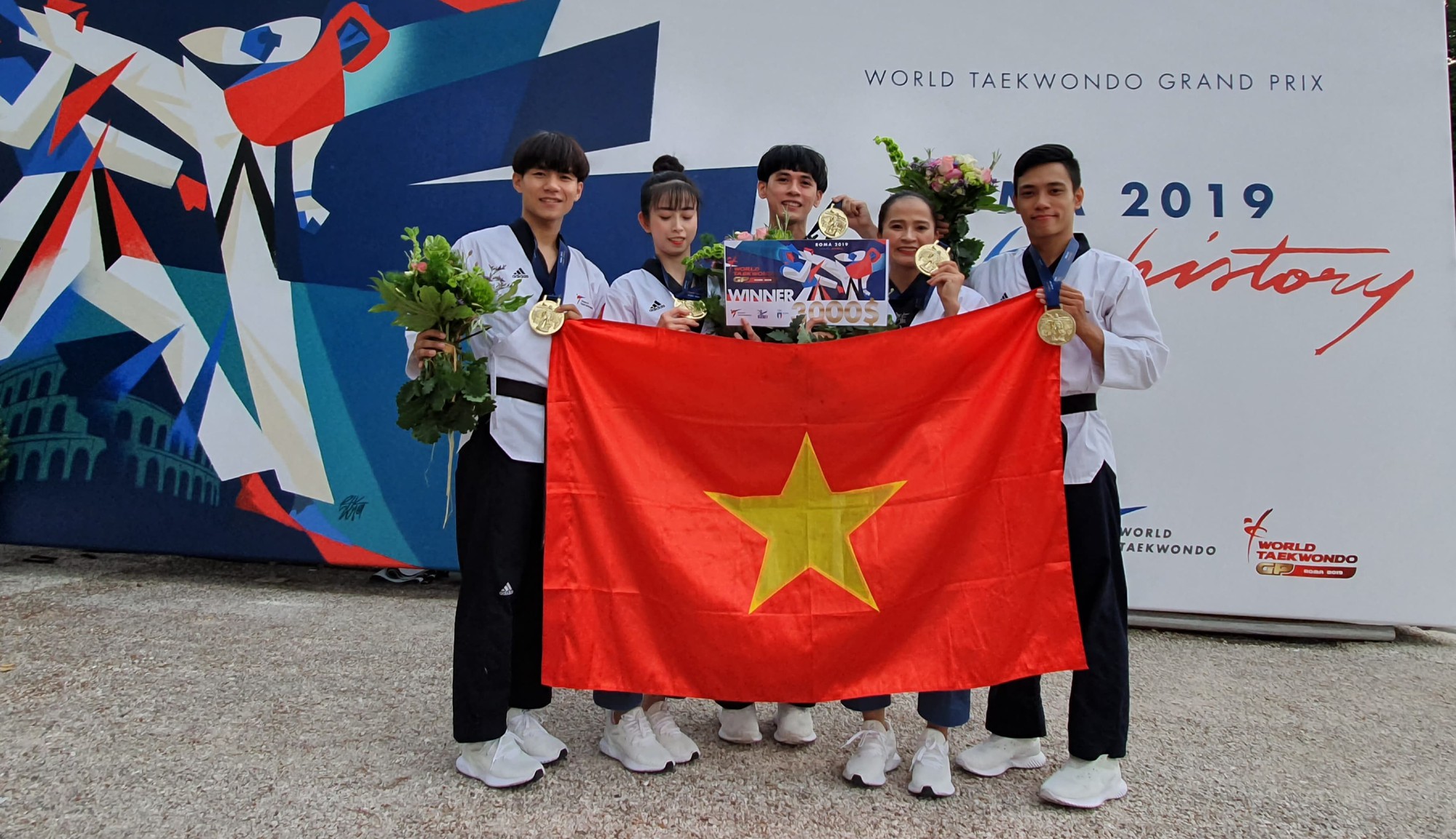 Châu Tuyết Vân và đồng đội giúp Việt Nam có HCV tại Grand Prix Thế giới Rome 2019