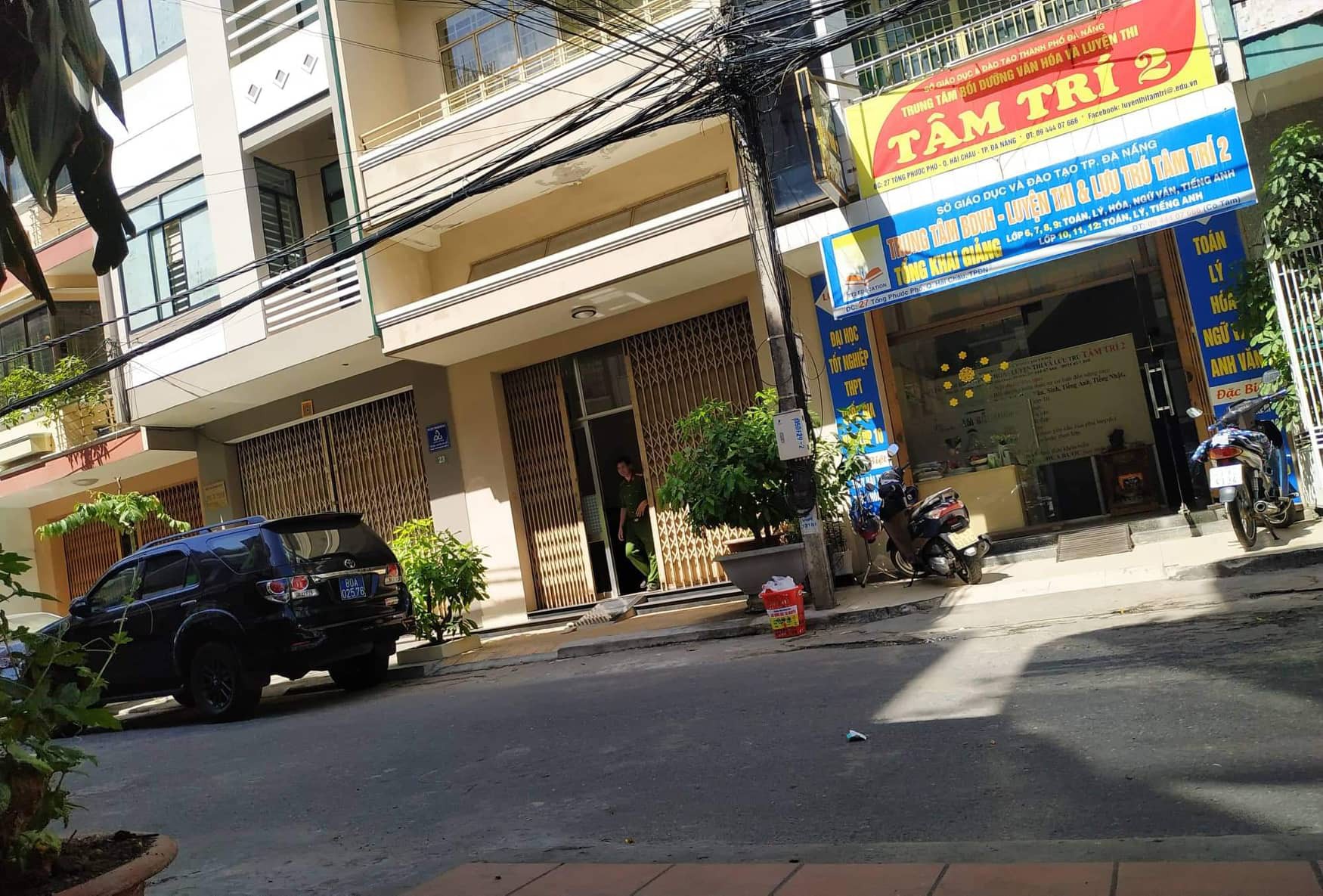 C&ocirc;ng an kh&aacute;m x&eacute;t nh&agrave; cựu nh&agrave; b&aacute;o Trương Duy Nhất d&iacute;nh Vũ nh&ocirc;m - Ảnh 2.