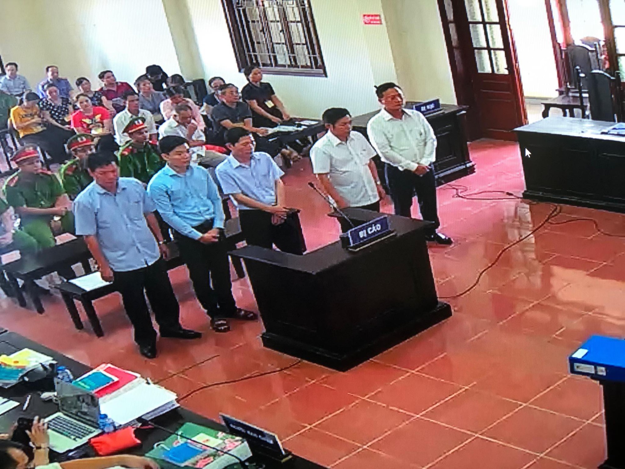 Ho&agrave;ng C&ocirc;ng Lương thừa nhận tội V&ocirc; &yacute; l&agrave;m chết người, xin hưởng &aacute;n treo - Ảnh 1.