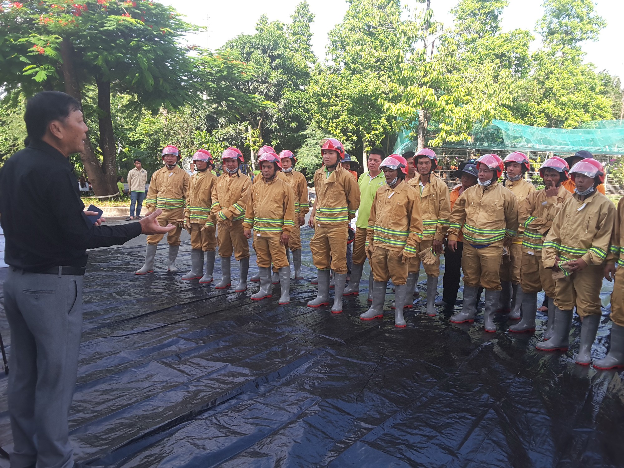 VWS thực tập PCCC và cứu hộ cứu nạn - Ảnh 1.