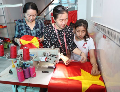 Một triệu lá cờ Tổ quốc cùng ngư dân bám biển: Chương trình nhận được sự quan tâm của cả nước