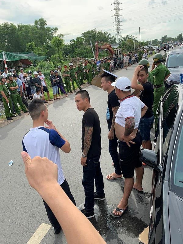 Công an Đồng Nai thông tin về vụ 2 nhóm xô xát, bao vây xe ở Biên Hòa