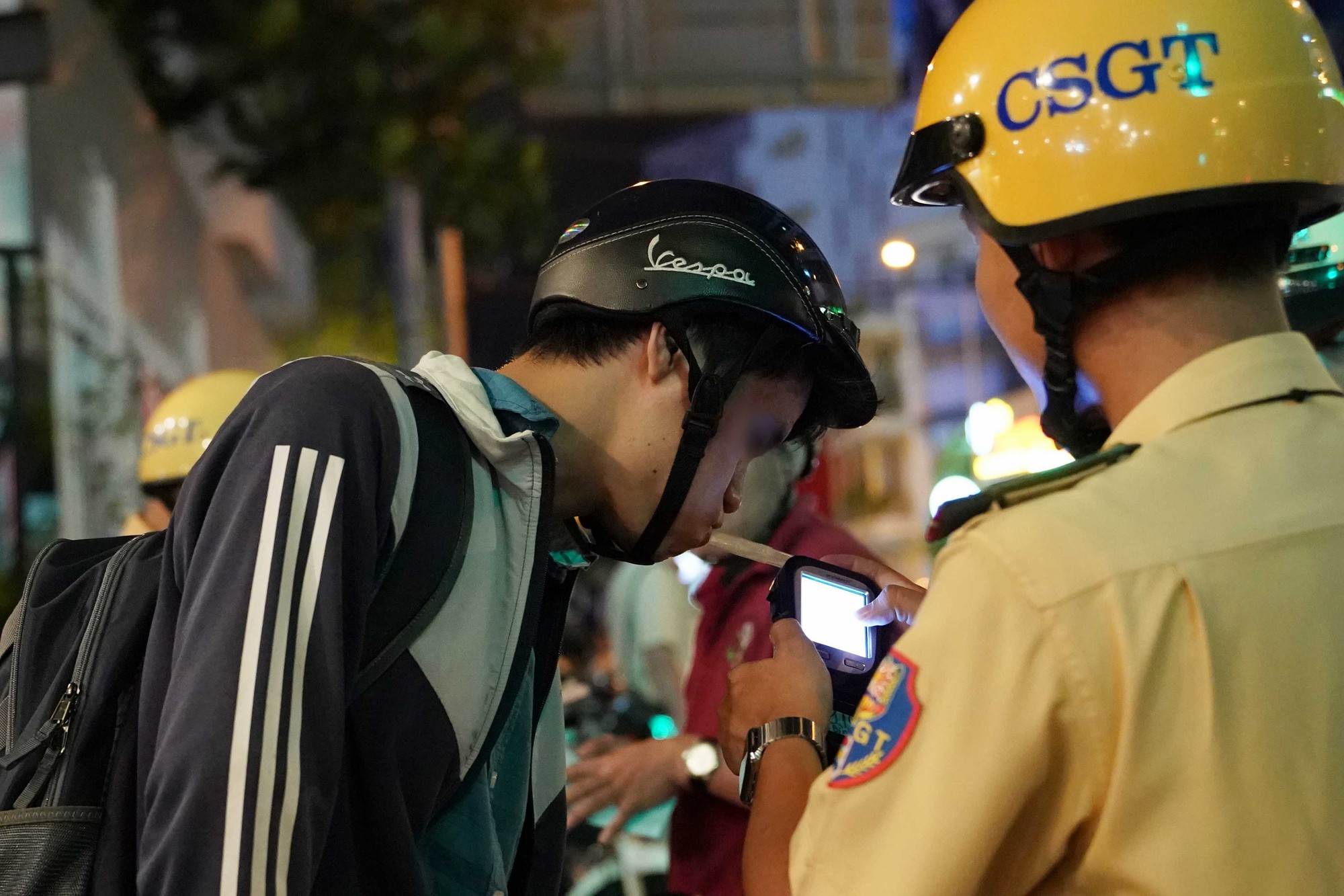 "Cấm tiệt" uống rượu, bia khi lái xe