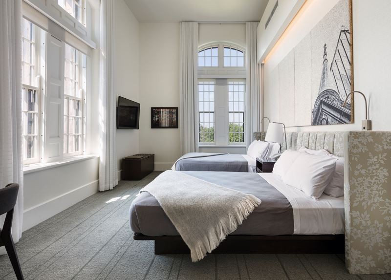 Hotel Henry: Hồi sinh lộng lẫy - Ảnh 7.