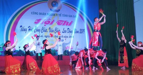 GIA LAI: Sôi nổi Hội thi Tiếng hát CNVC-LĐ ngành y