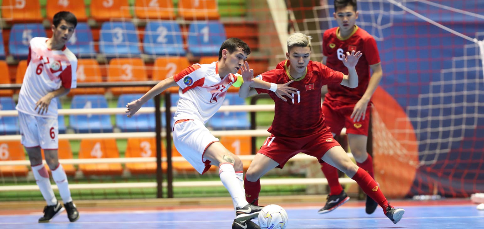 Việt Nam đ&aacute;nh bại Tajikistan, lấy v&eacute; v&agrave;o tứ kết VCK U20 Futsal ch&acirc;u &Aacute; 2019 - Ảnh 3.