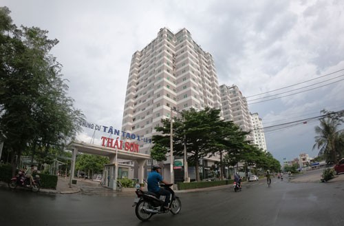"Khóc ròng" với ban quản trị chung cư