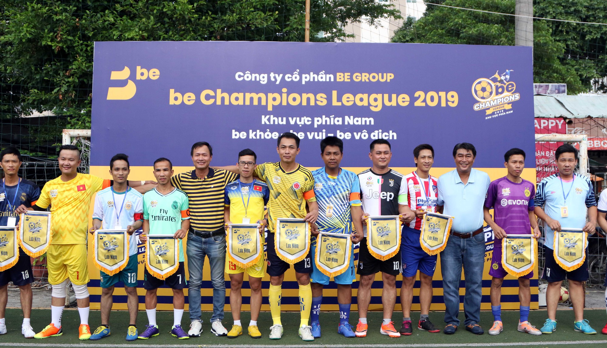 HLV Trần Minh Chiến tiếp lửa cho giải phong tr&agrave;o Be Champions League 2019 - Ảnh 2.