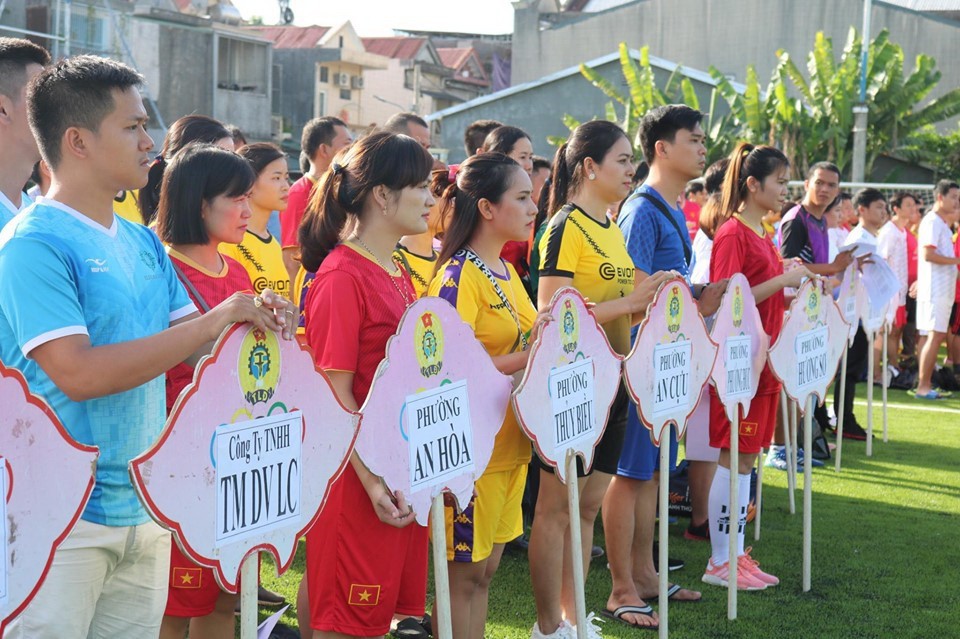 LĐLĐ TP Huế khai mạc giải bóng đá đoàn viên, người lao động