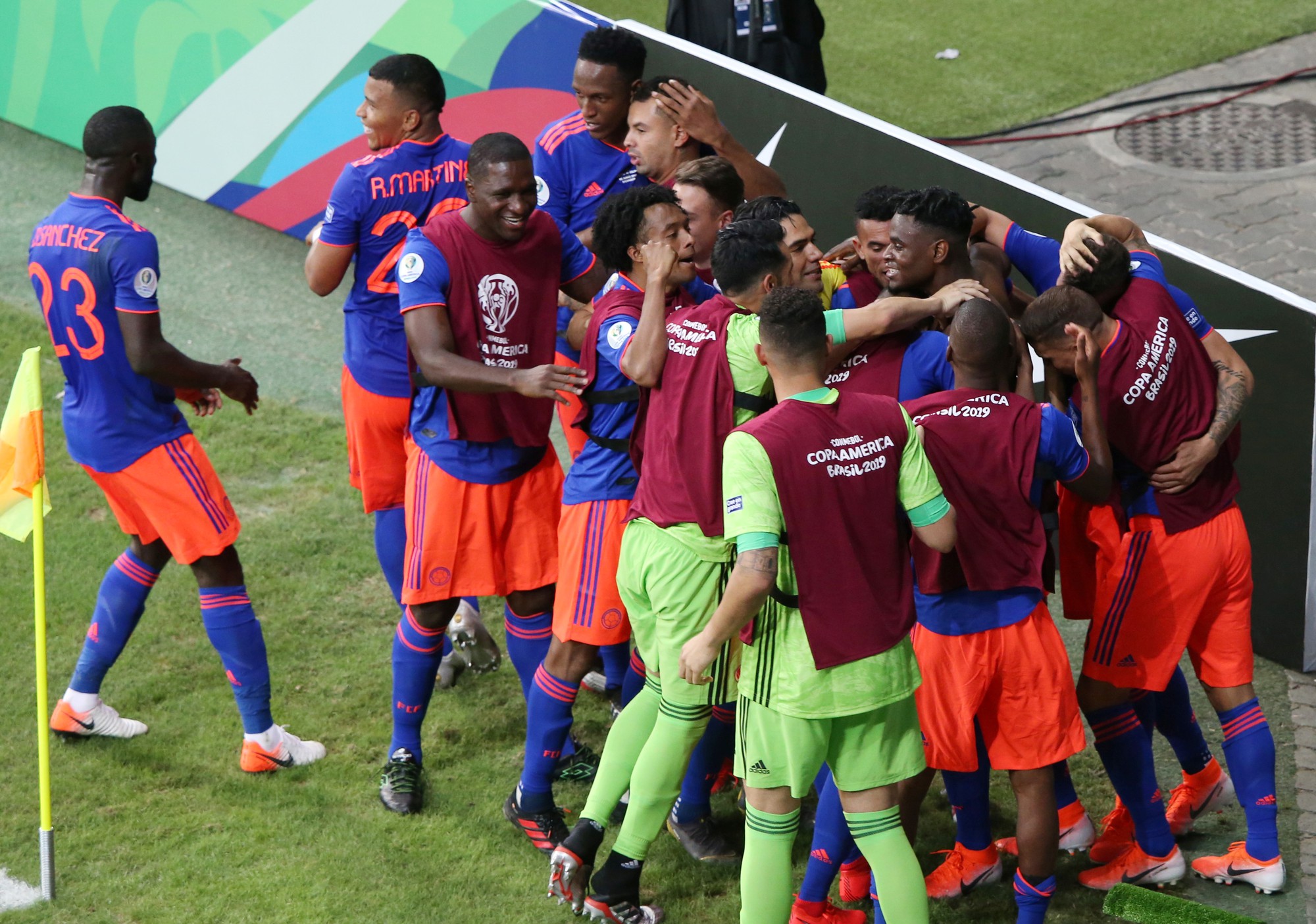 Si&ecirc;u dự bị lập c&ocirc;ng, Colombia quật ng&atilde; Argentina ng&agrave;y ra qu&acirc;n - Ảnh 10.