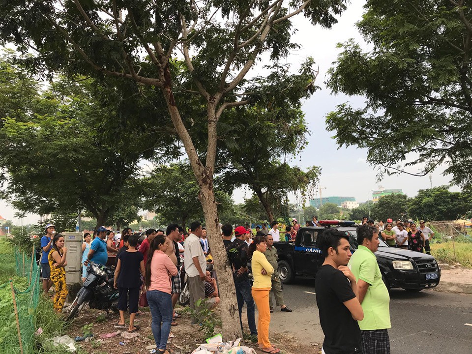 B&oacute;p cổ chết người rồi ngủ chung với nạn nh&acirc;n ở Thủ Đức - Ảnh 2.