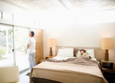 Vô duyên khó đỡ trên giường