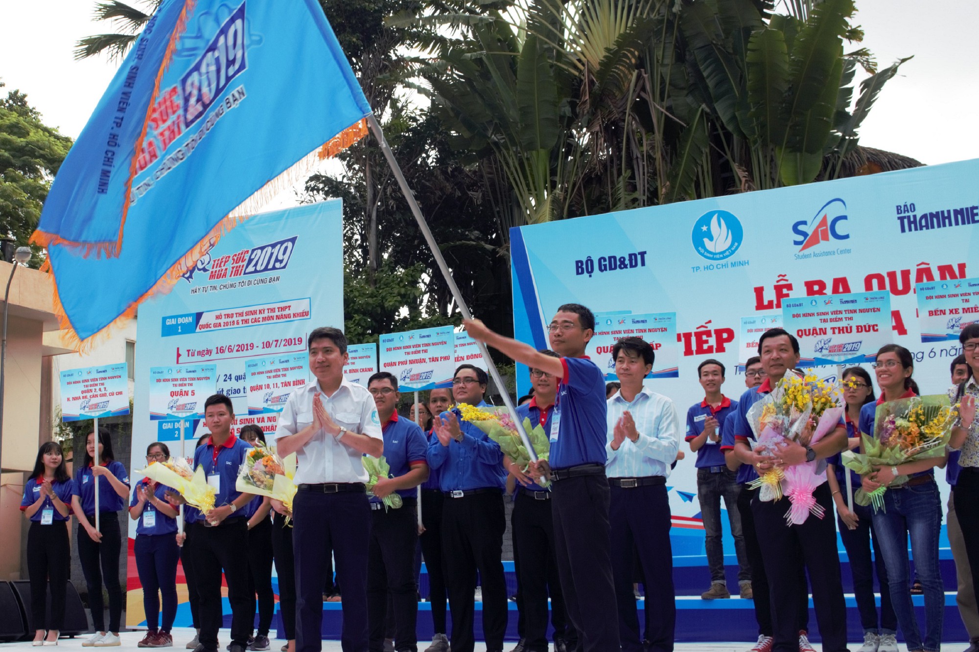 2.000 sinh viên tình nguyện ra quân Tiếp sức mùa thi 2019 - Ảnh 2.