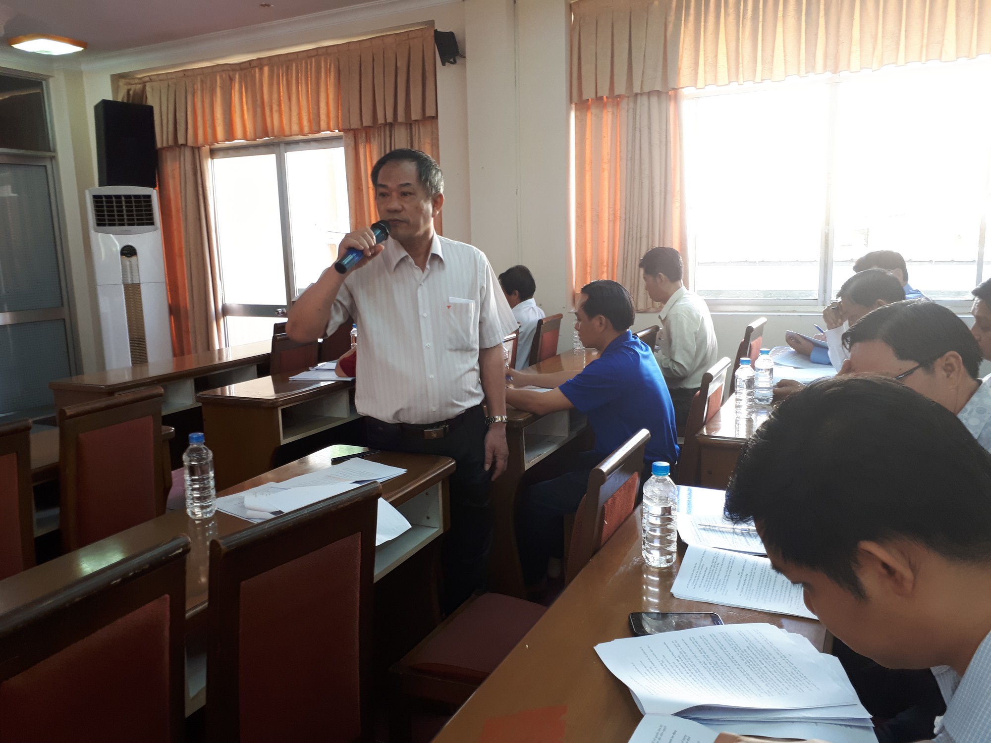 Không đồng tình đề xuất tăng tuổi nghỉ hưu - Ảnh 1.