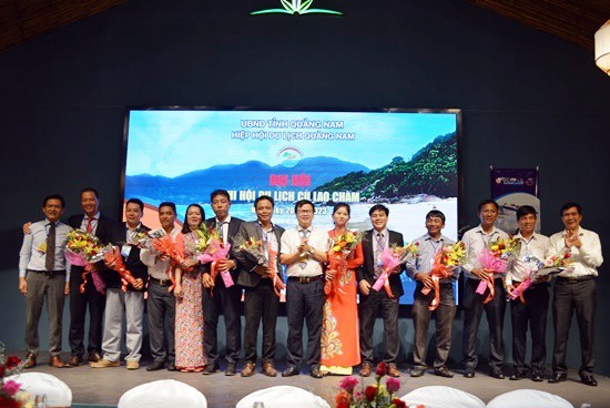 Quảng Nam dẹp loạn nạn ph&aacute; gi&aacute; tour C&ugrave; lao Ch&agrave;m - Ảnh 1.