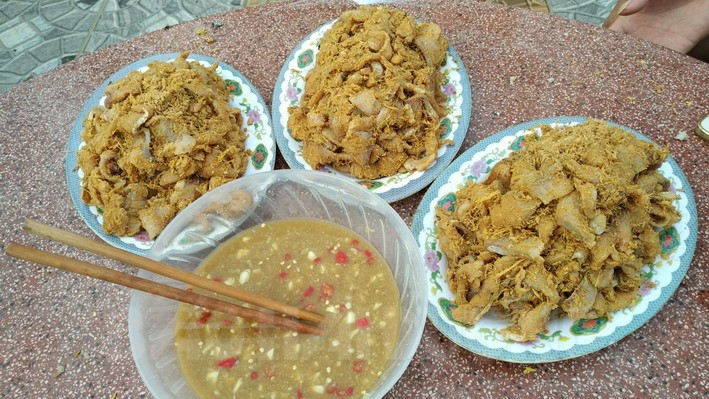Chết th&egrave;m với tuyệt chi&ecirc;u l&agrave;m gỏi c&aacute; m&egrave; Cẩm Ho&agrave;ng - Ảnh 3.